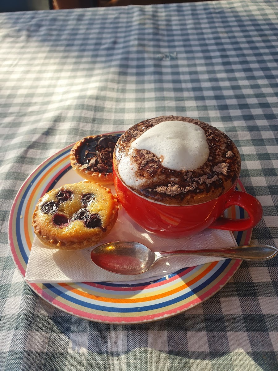 Queen Of Tarts-4